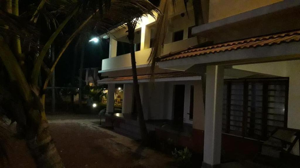 Kizhunna Rock Beach House Kannur Eksteriør bilde
